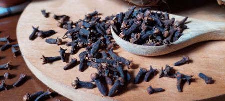 Picture for category Cloves